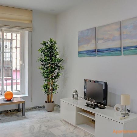 Residencial Torres Apartment Sevilla Bagian luar foto