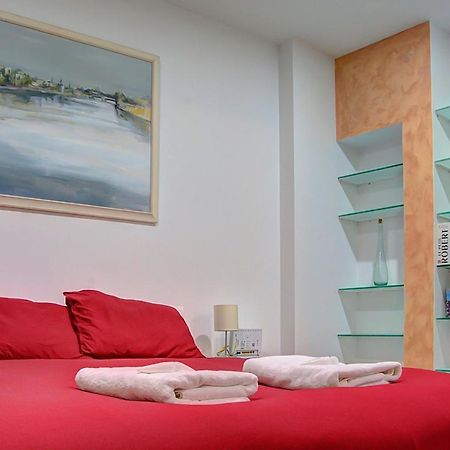 Residencial Torres Apartment Sevilla Bagian luar foto