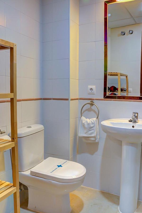 Residencial Torres Apartment Sevilla Bagian luar foto